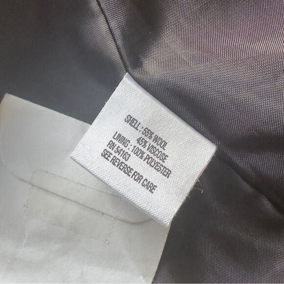 Calvin Klein Wool Blend Two-Button Blazer Size 8 NWOT - Picture 14 of 15